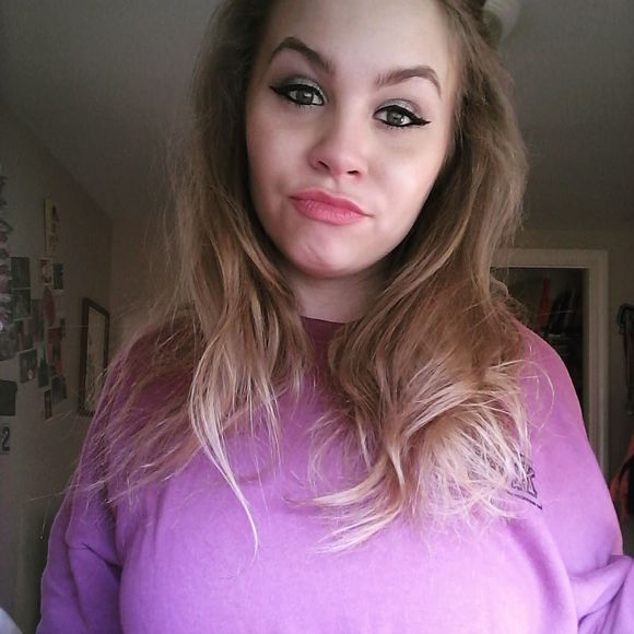 Meet your Posher, Kirstie - Picture 1 of 1